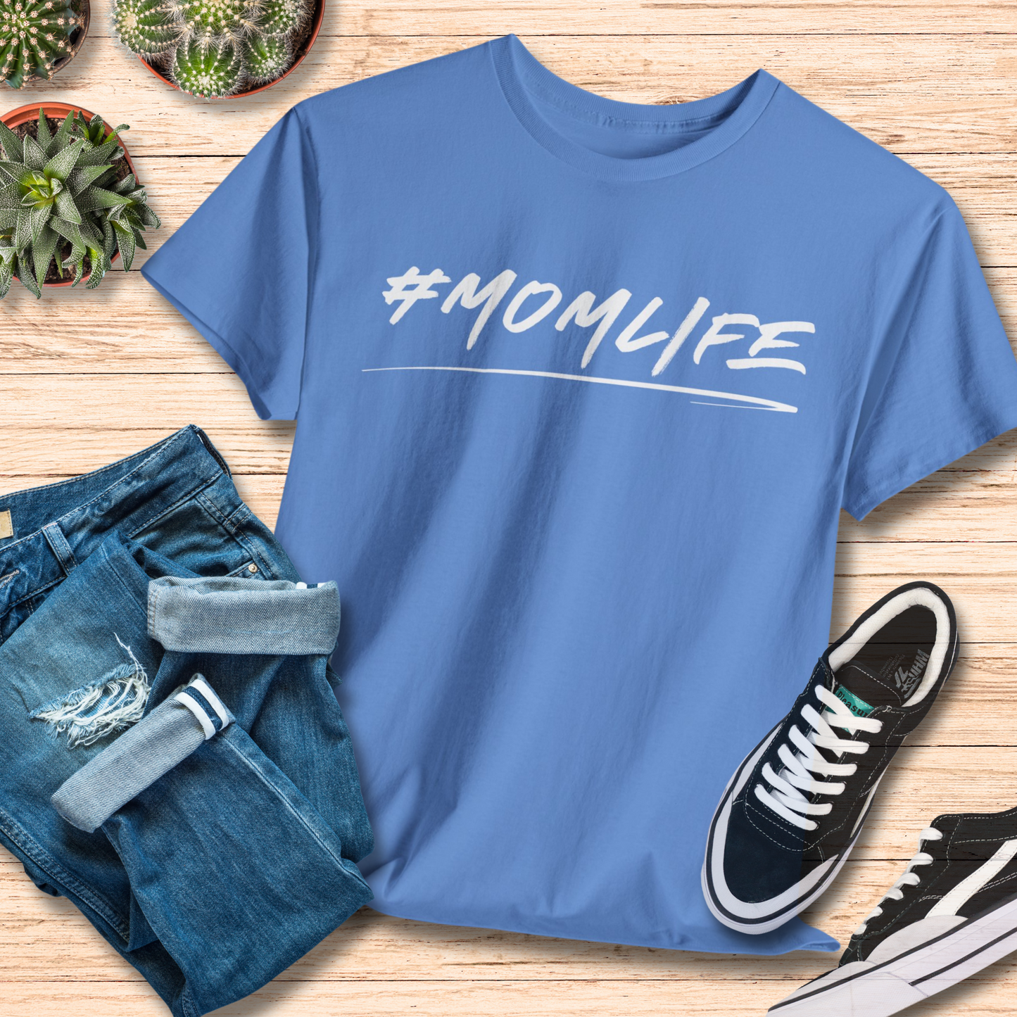 #Momlife T-Shirt / Perfect Gift for Moms